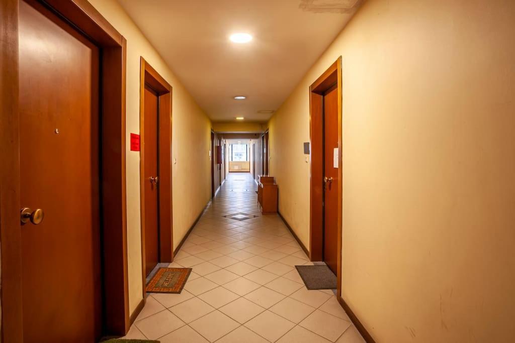 Railway Area Studio Parking Saloniki Zewnętrze zdjęcie